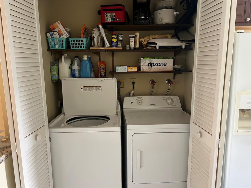 445 Se 21st Avenue - Photo 9
