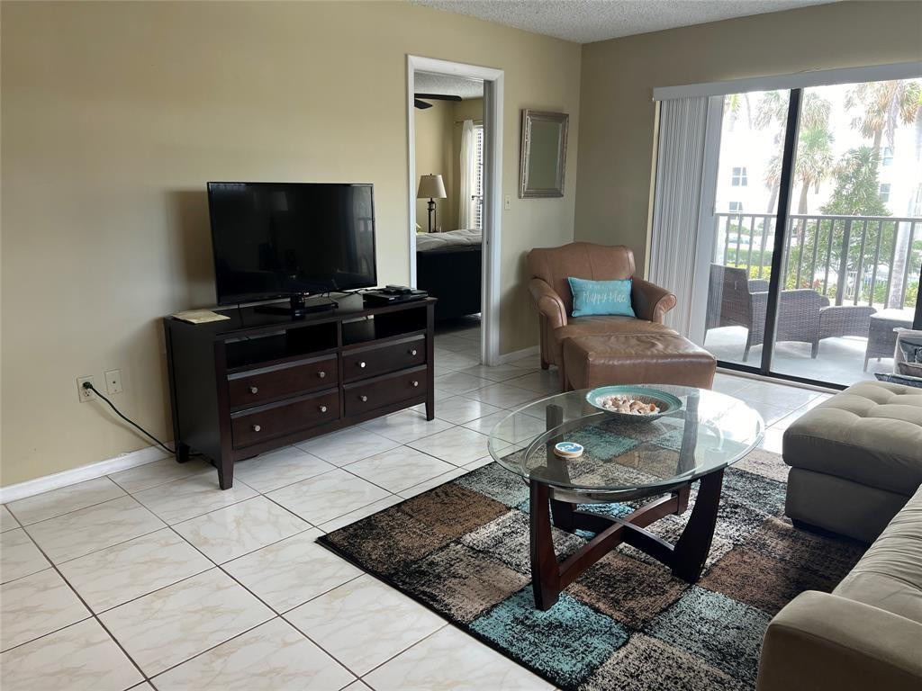 445 Se 21st Avenue - Photo 14