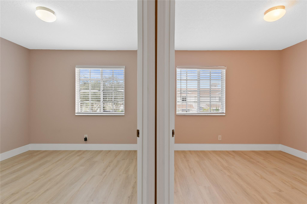 1186 Sw 44th Avenue - Photo 15