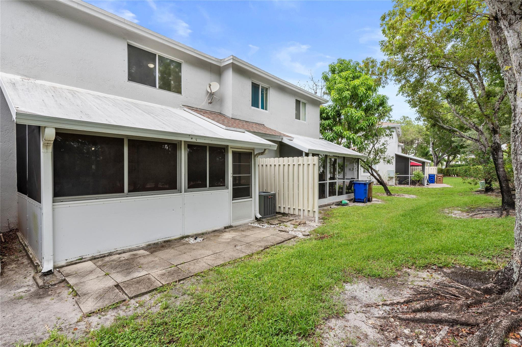 1186 Sw 44th Avenue - Photo 25