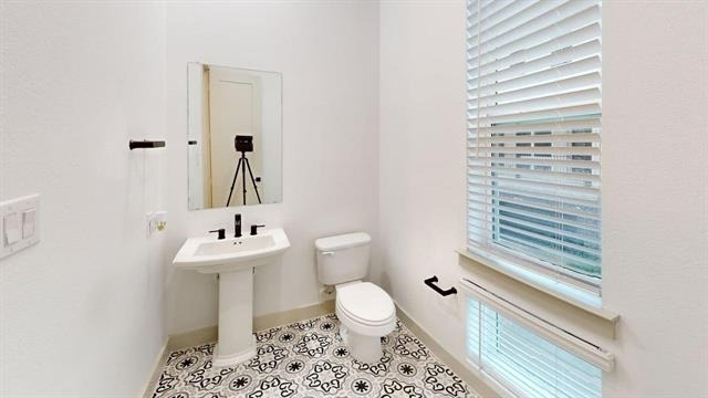 2635 Carmelita Street - Photo 15