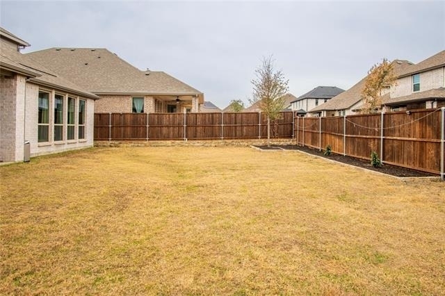 1700 Hydrangea Lane - Photo 36