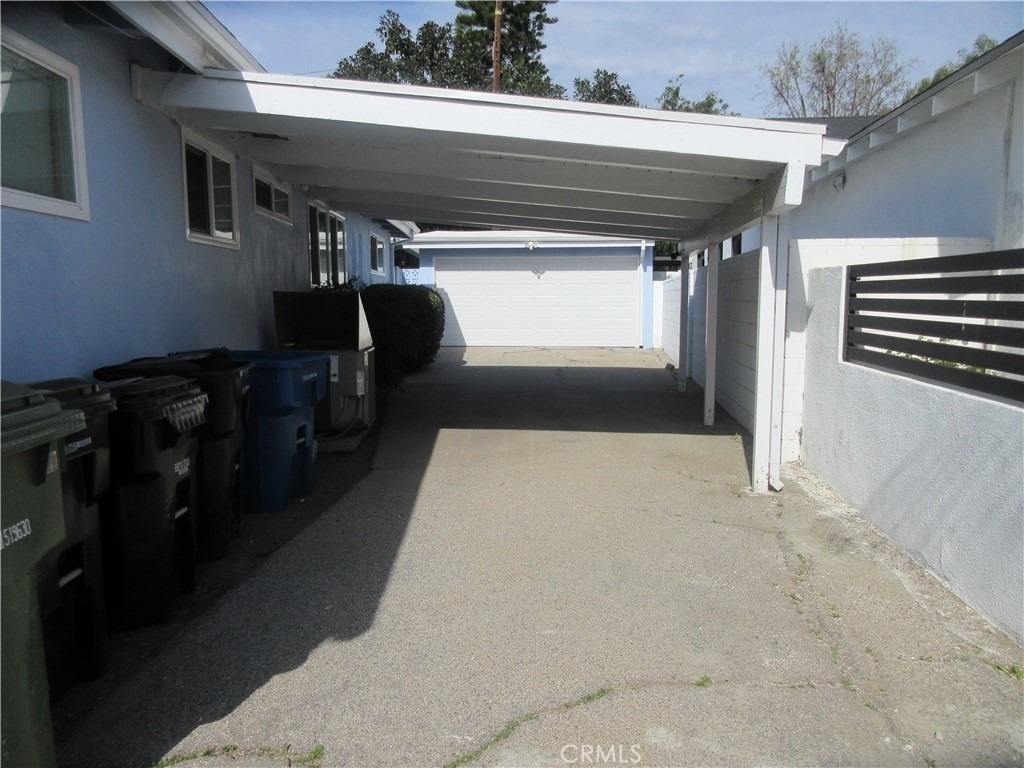 13235 Cumpston - Photo 23