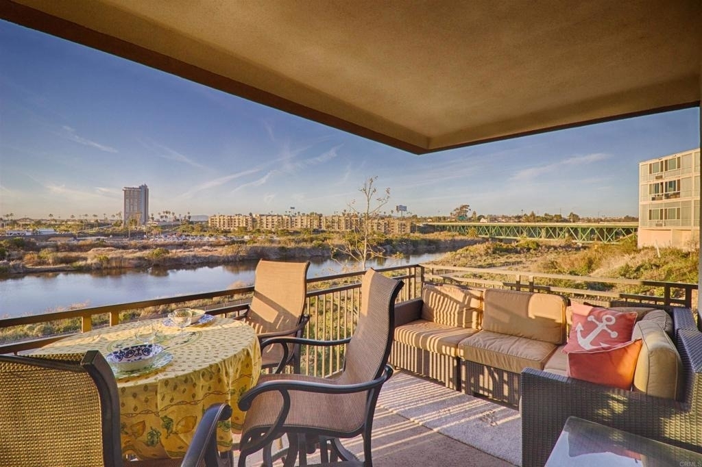 1019 Costa Pacifica Way - Photo 2