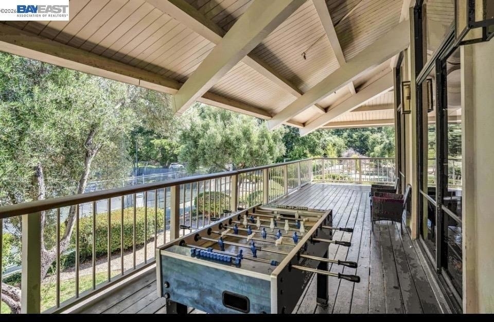 320 N Civic Dr - Photo 18