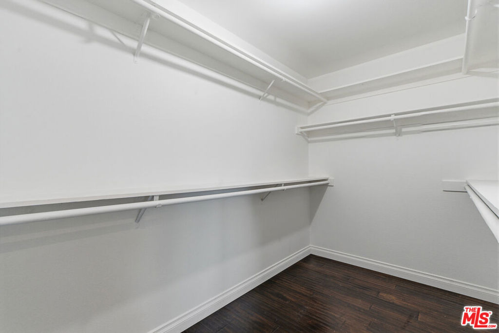 1301 Angelus Avenue - Photo 28