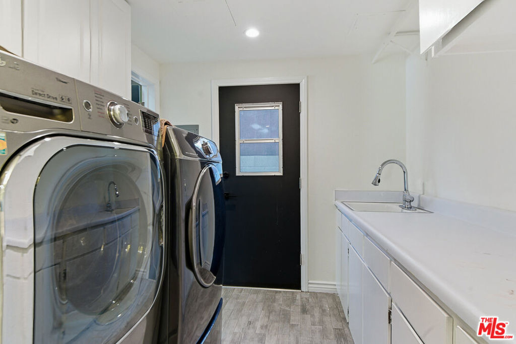 1301 Angelus Avenue - Photo 19