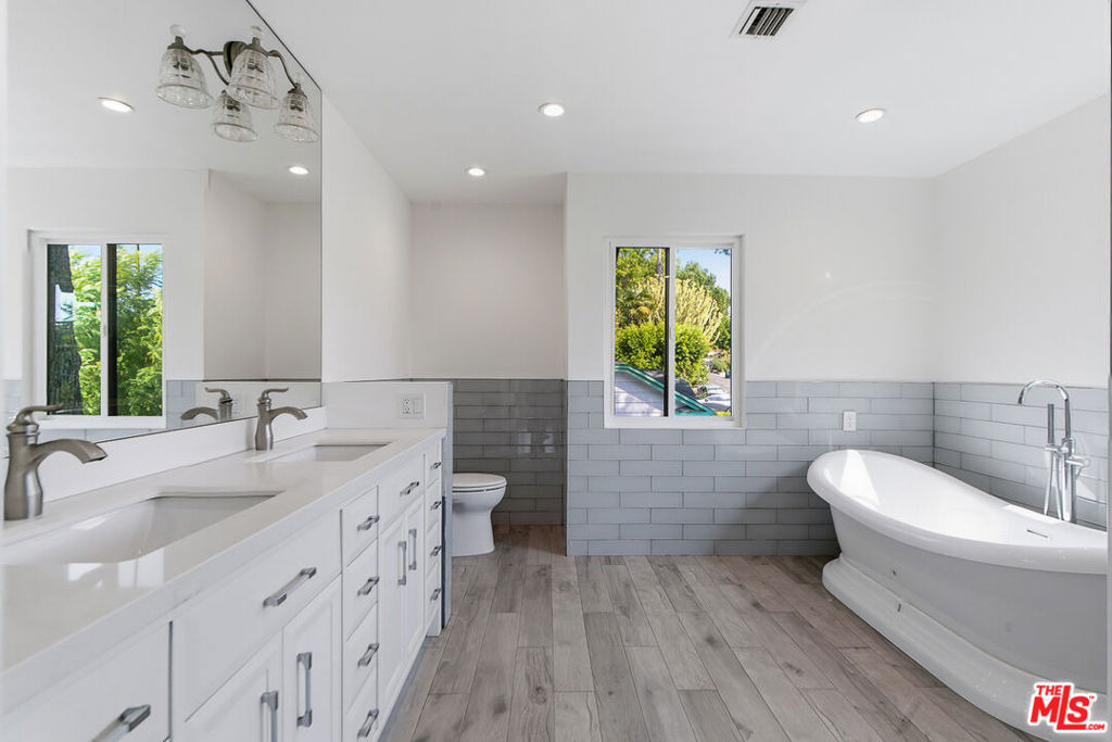 1301 Angelus Avenue - Photo 29