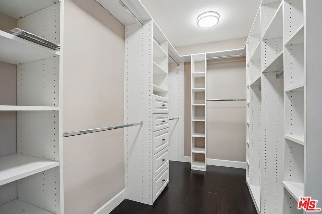 4040 Leighton Point Road - Photo 32