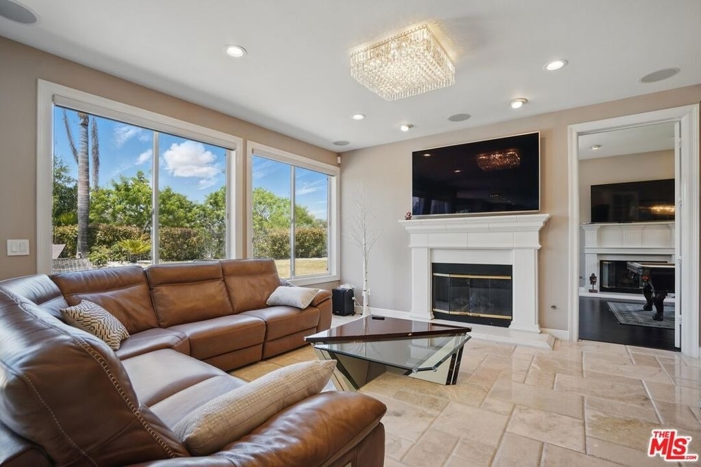 4040 Leighton Point Road - Photo 6