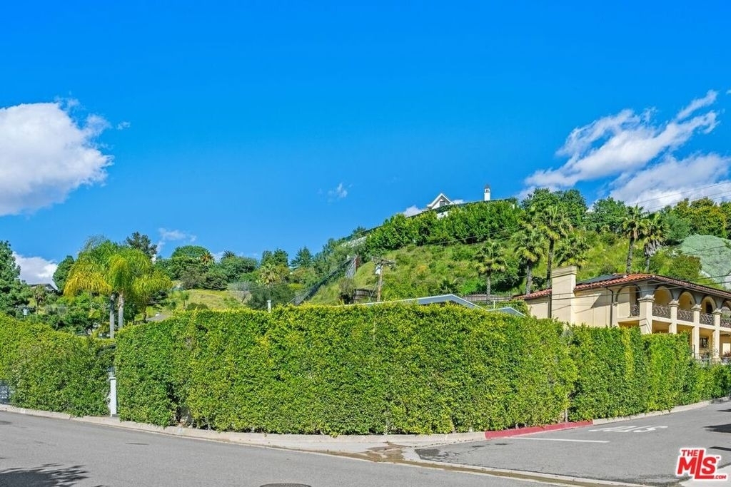 2120 San Ysidro Drive - Photo 4