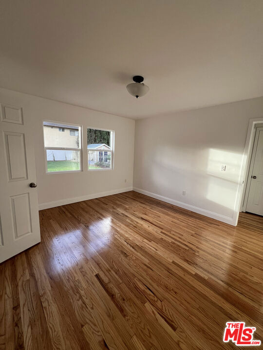 15605 S Berendo Avenue - Photo 16