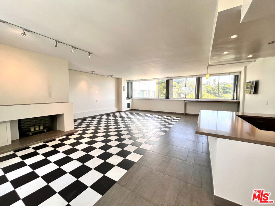 17350 W Sunset Boulevard - Photo 3