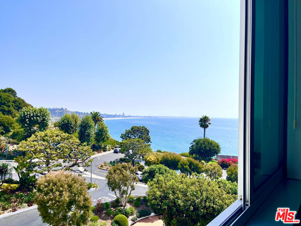 17350 W Sunset Boulevard - Photo 6