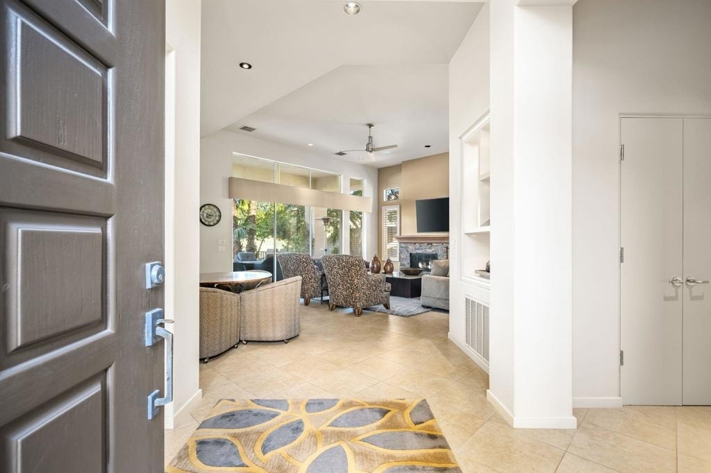 293 Desert Holly Drive - Photo 4