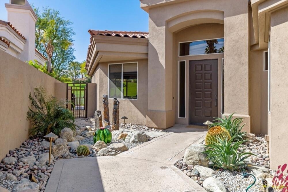 293 Desert Holly Drive - Photo 3