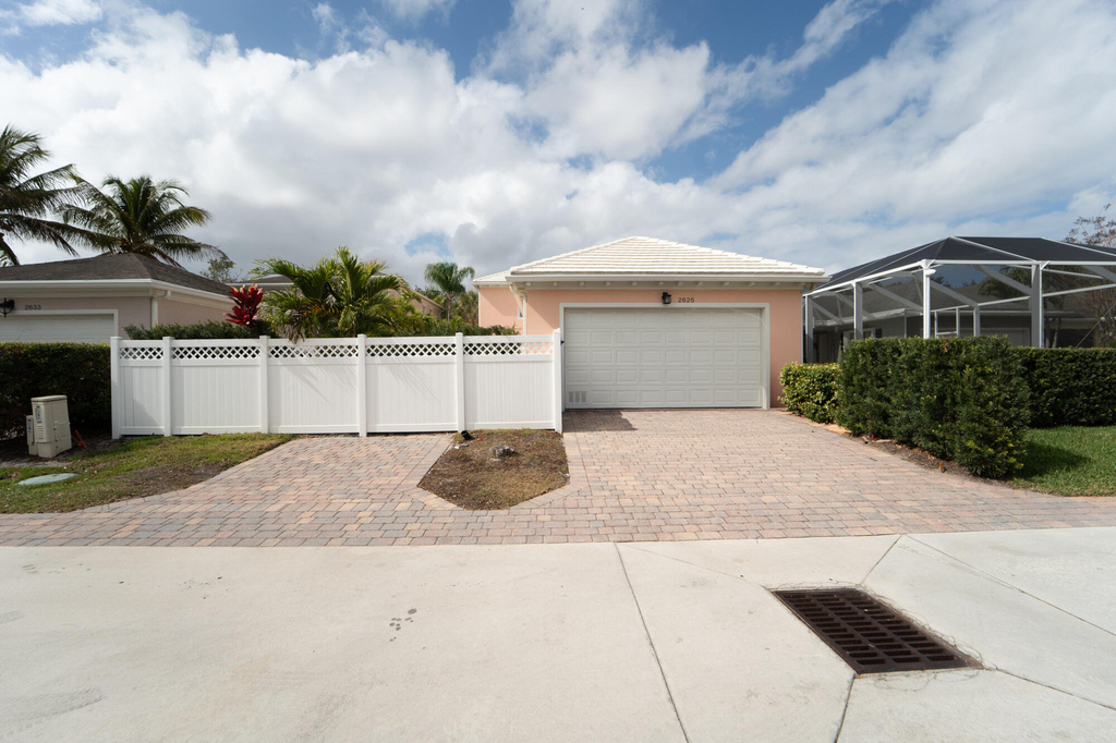 2625 E Community Drive - Photo 43