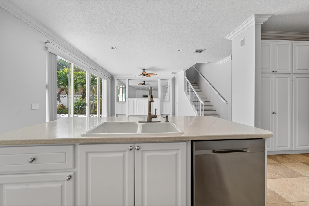 2625 E Community Drive - Photo 11