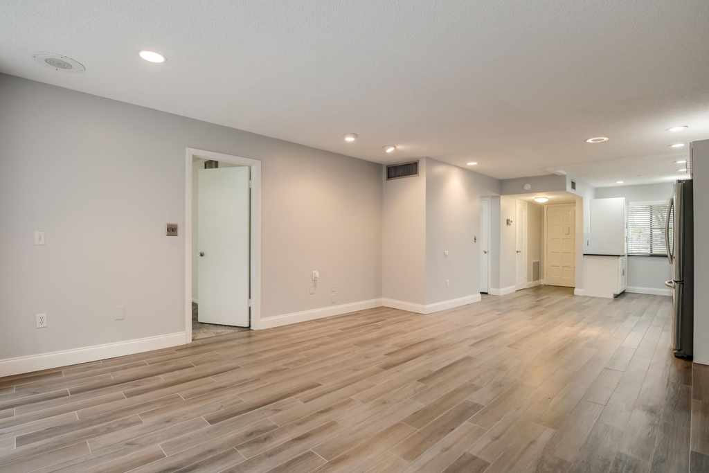 4801 Esedra Court - Photo 4
