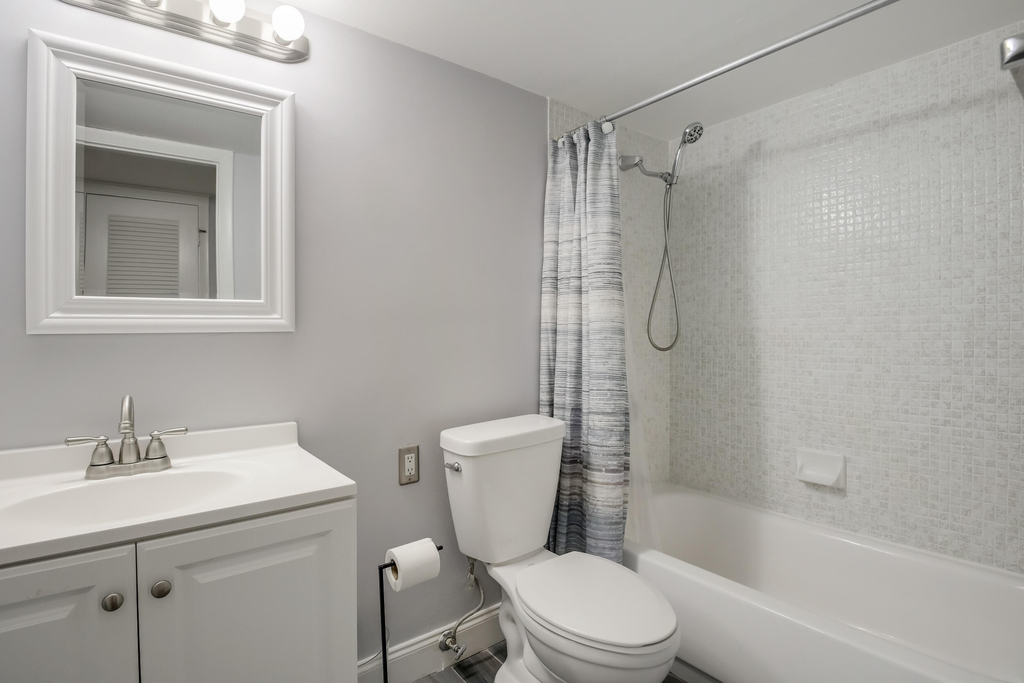 4801 Esedra Court - Photo 15