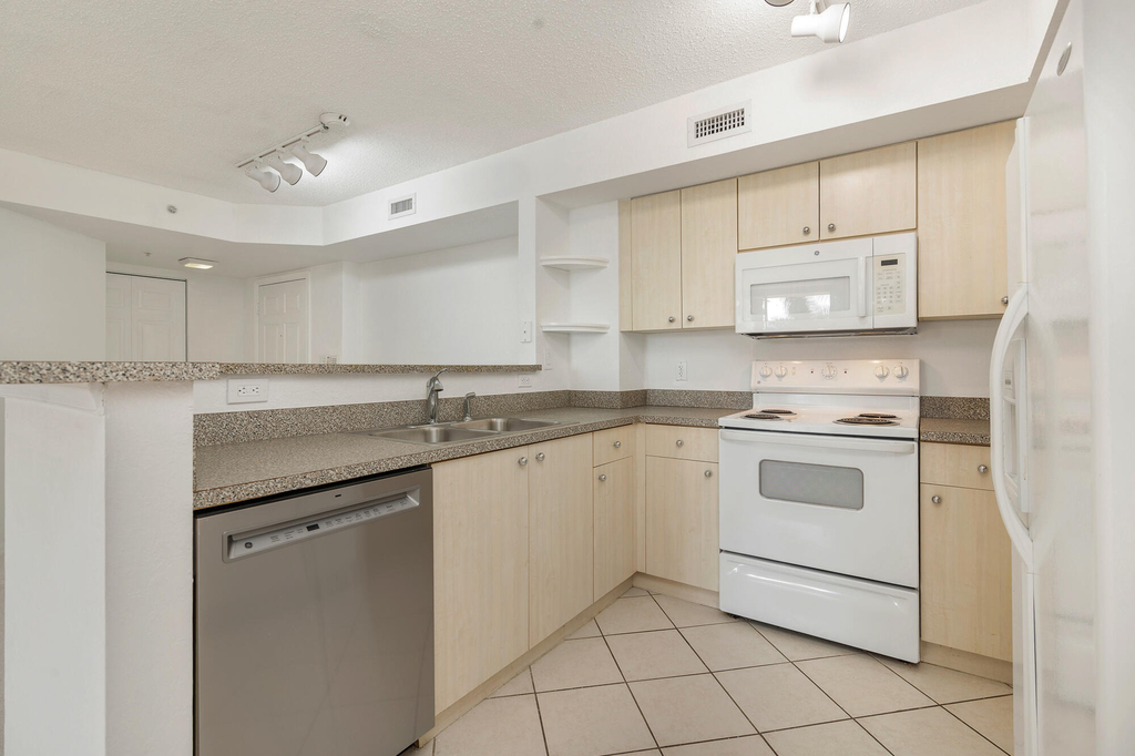 1801 N Flagler Drive - Photo 9