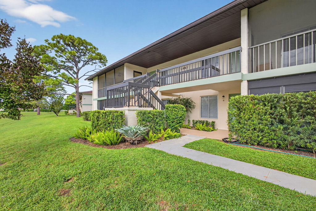 6485 Chasewood Drive - Photo 1