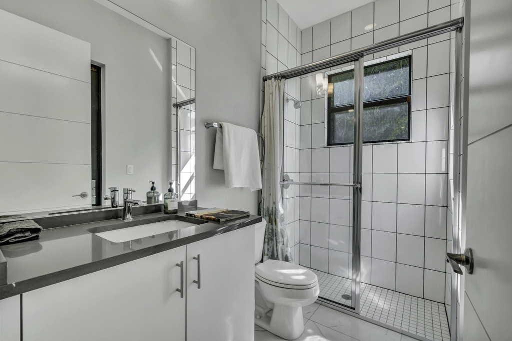 17081 Five Waters Avenue - Photo 35