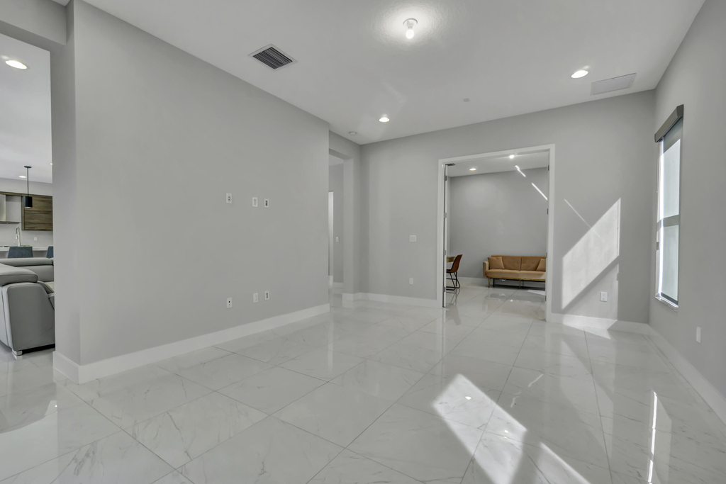 17081 Five Waters Avenue - Photo 33