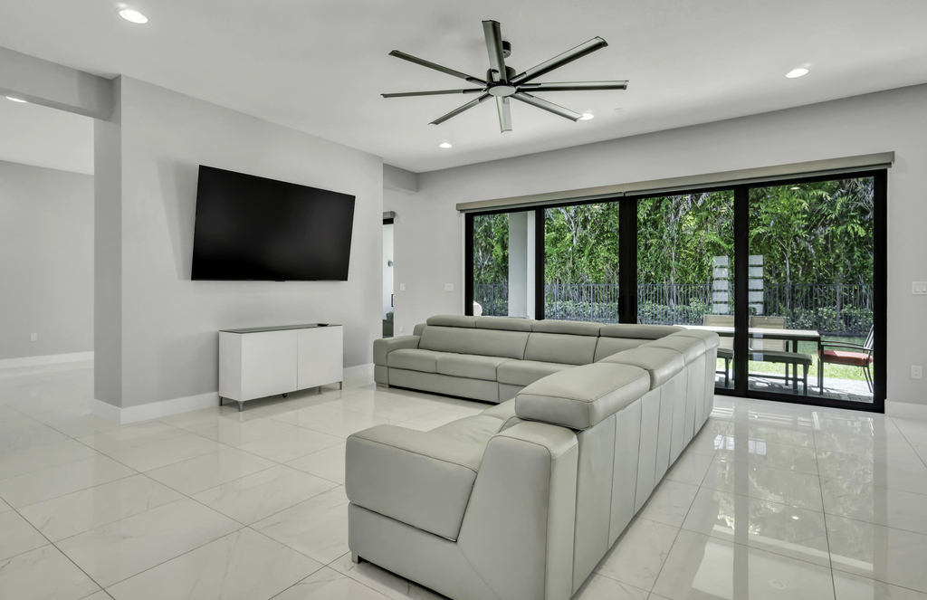 17081 Five Waters Avenue - Photo 23