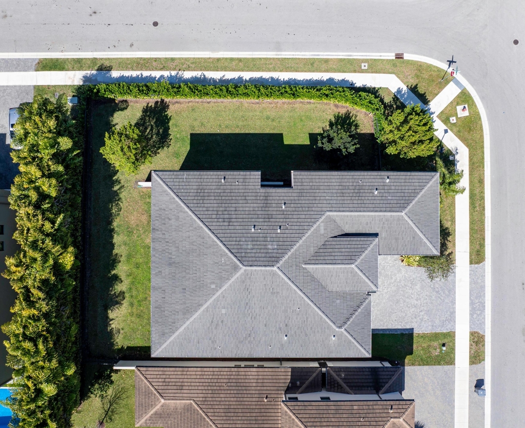 17081 Five Waters Avenue - Photo 4