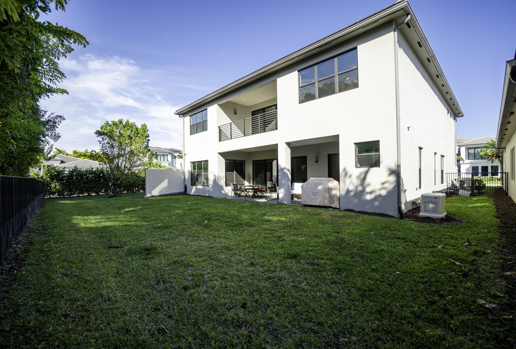 17081 Five Waters Avenue - Photo 14