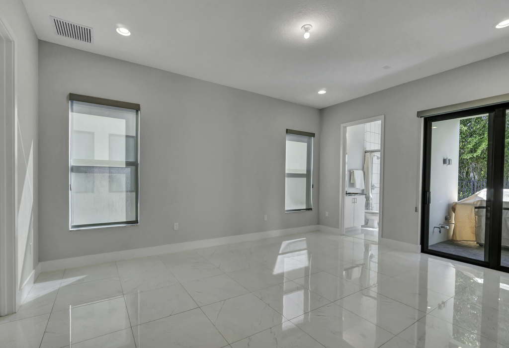 17081 Five Waters Avenue - Photo 34