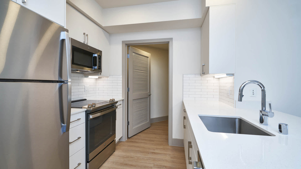 16015 Cleveland Street - Photo 8