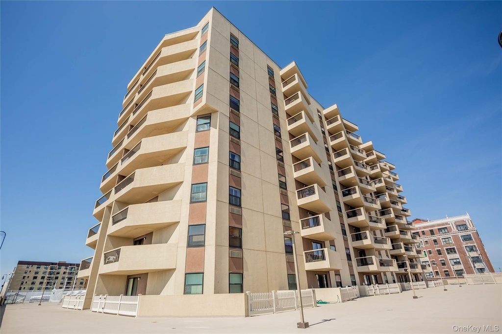 360 Shore Road - Photo 0
