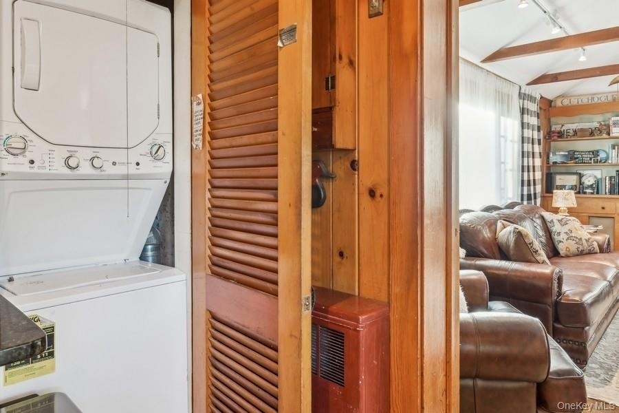 1850 Sterling Road - Photo 16