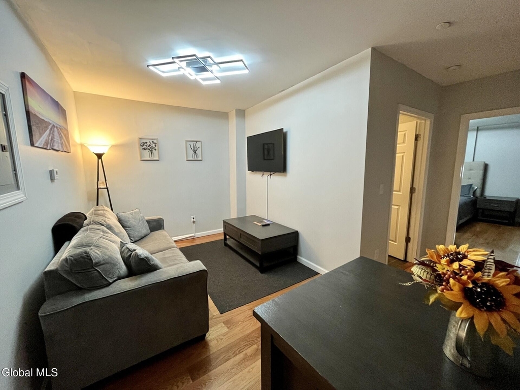 37 Maiden Lane - Photo 6