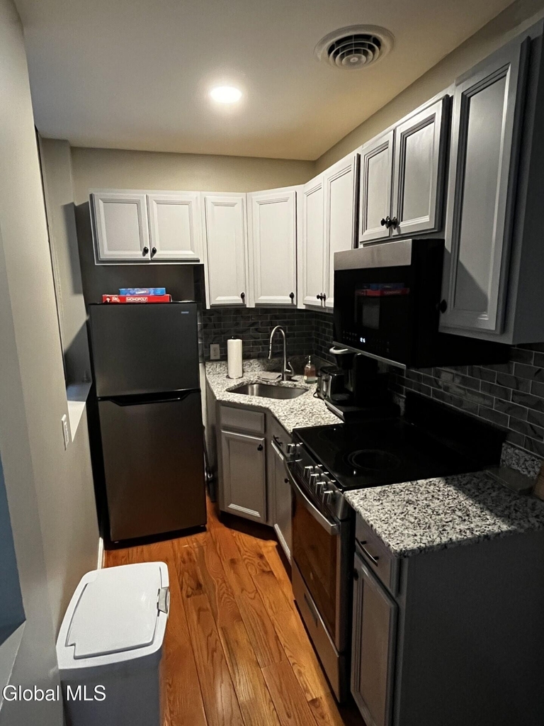 37 Maiden Lane - Photo 10