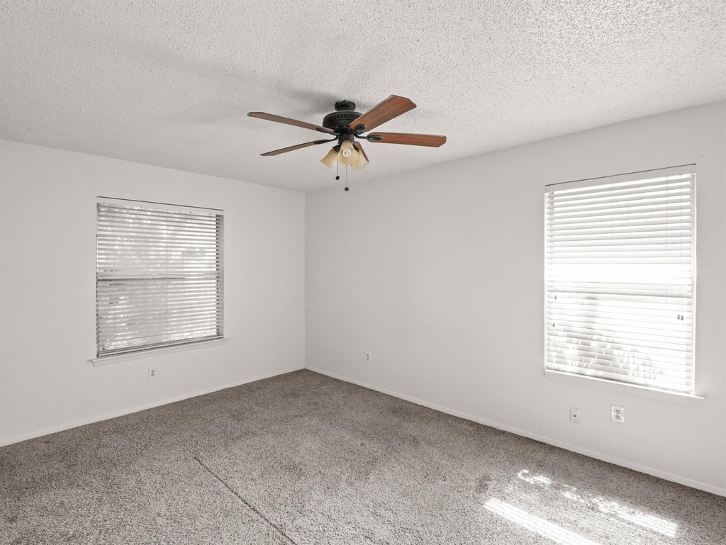 3507 Alpine Cir - Photo 4