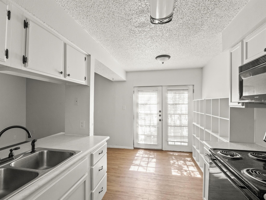 3507 Alpine Cir - Photo 3
