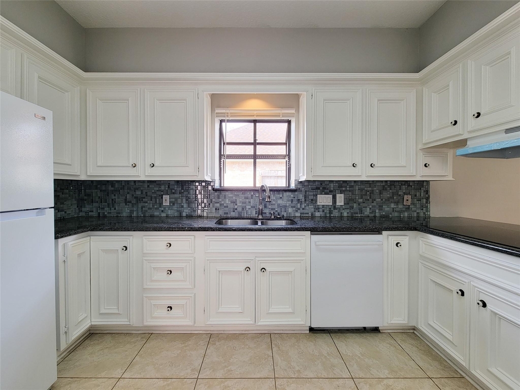 11614 Taos Lane - Photo 13