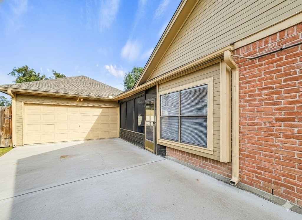 11614 Taos Lane - Photo 2