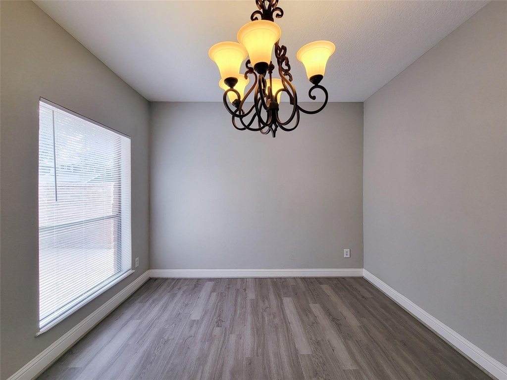 11614 Taos Lane - Photo 3