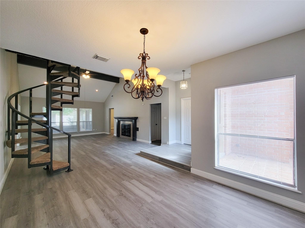 11614 Taos Lane - Photo 4