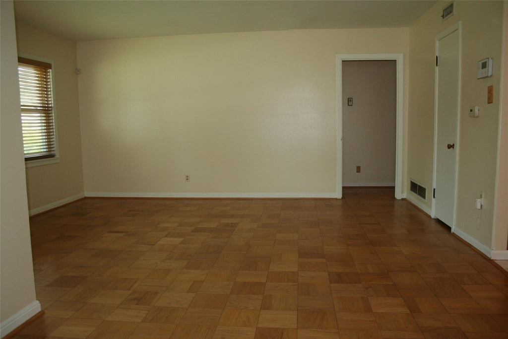 7518 El Rancho Street - Photo 3