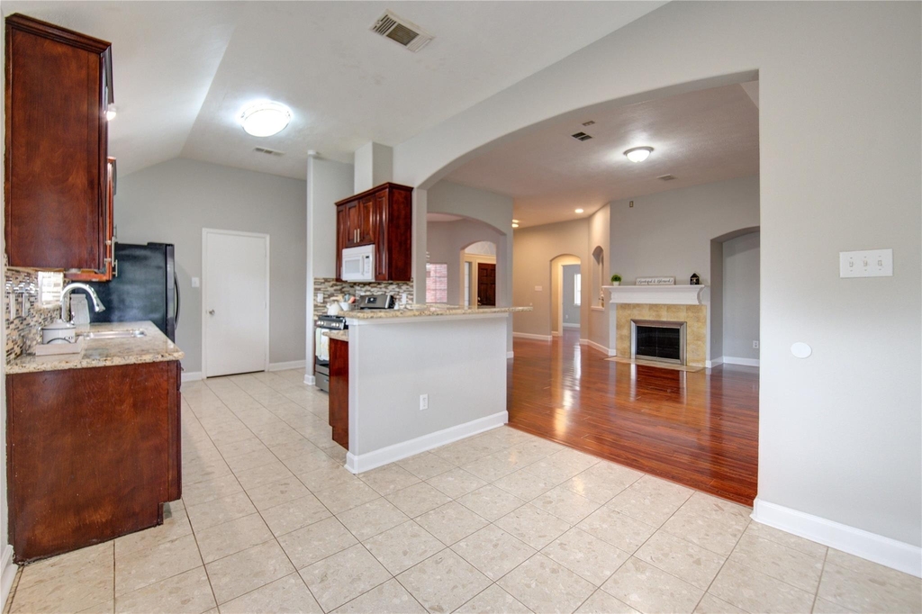 14802 Newton Falls Lane - Photo 9