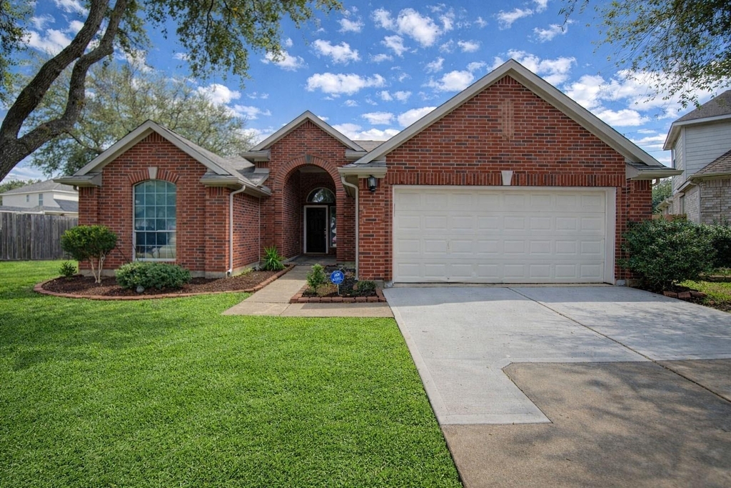 14802 Newton Falls Lane - Photo 0
