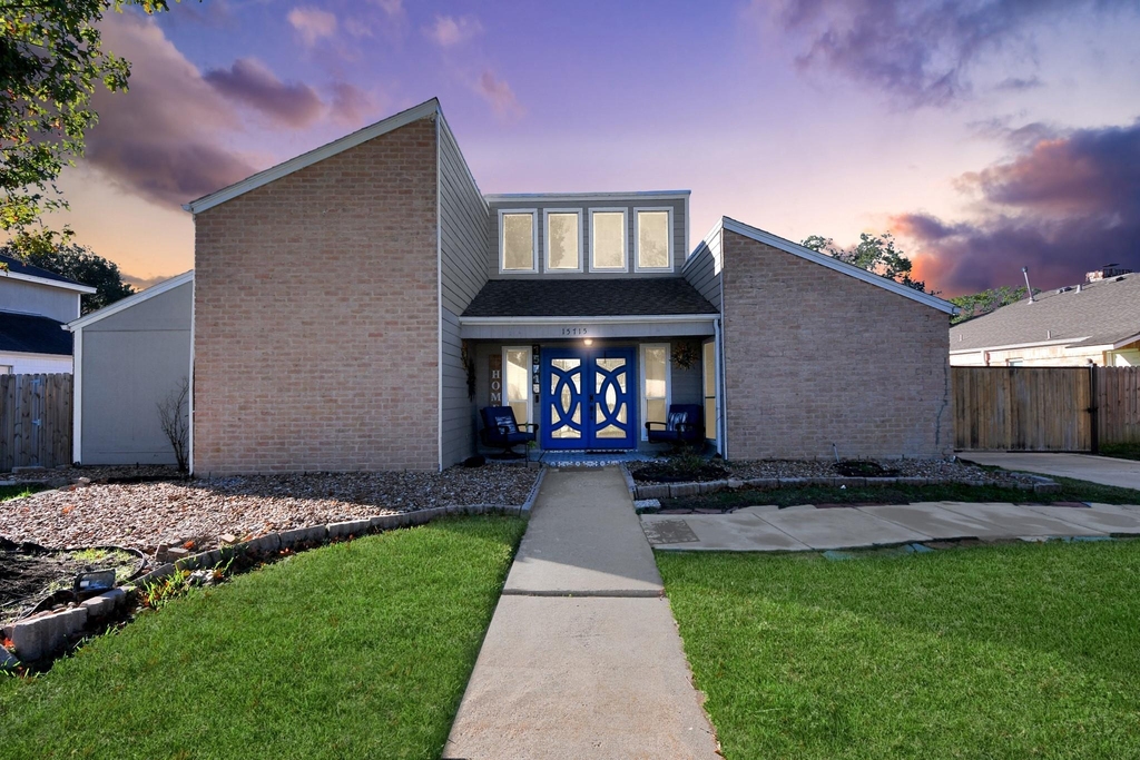 15715 Creekhaven Drive - Photo 0