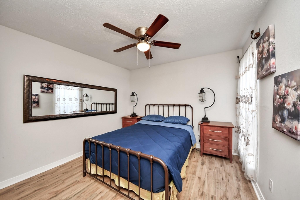 15715 Creekhaven Drive - Photo 1