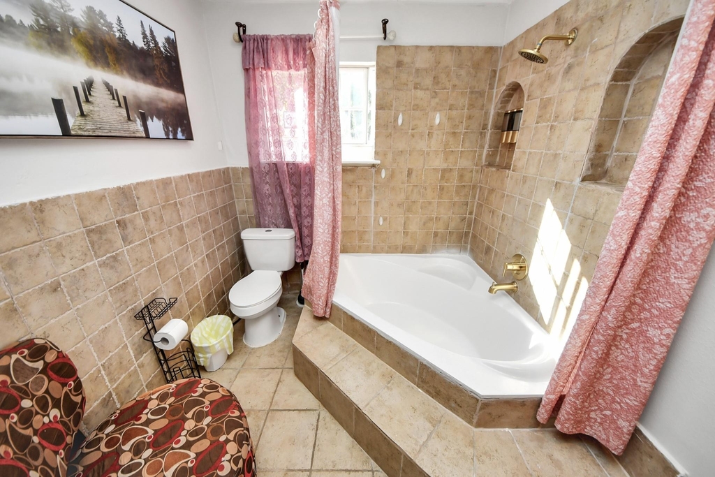 15715 Creekhaven Drive - Photo 2
