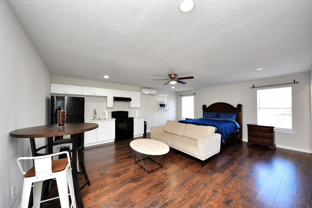15715 Creekhaven Drive - Photo 19